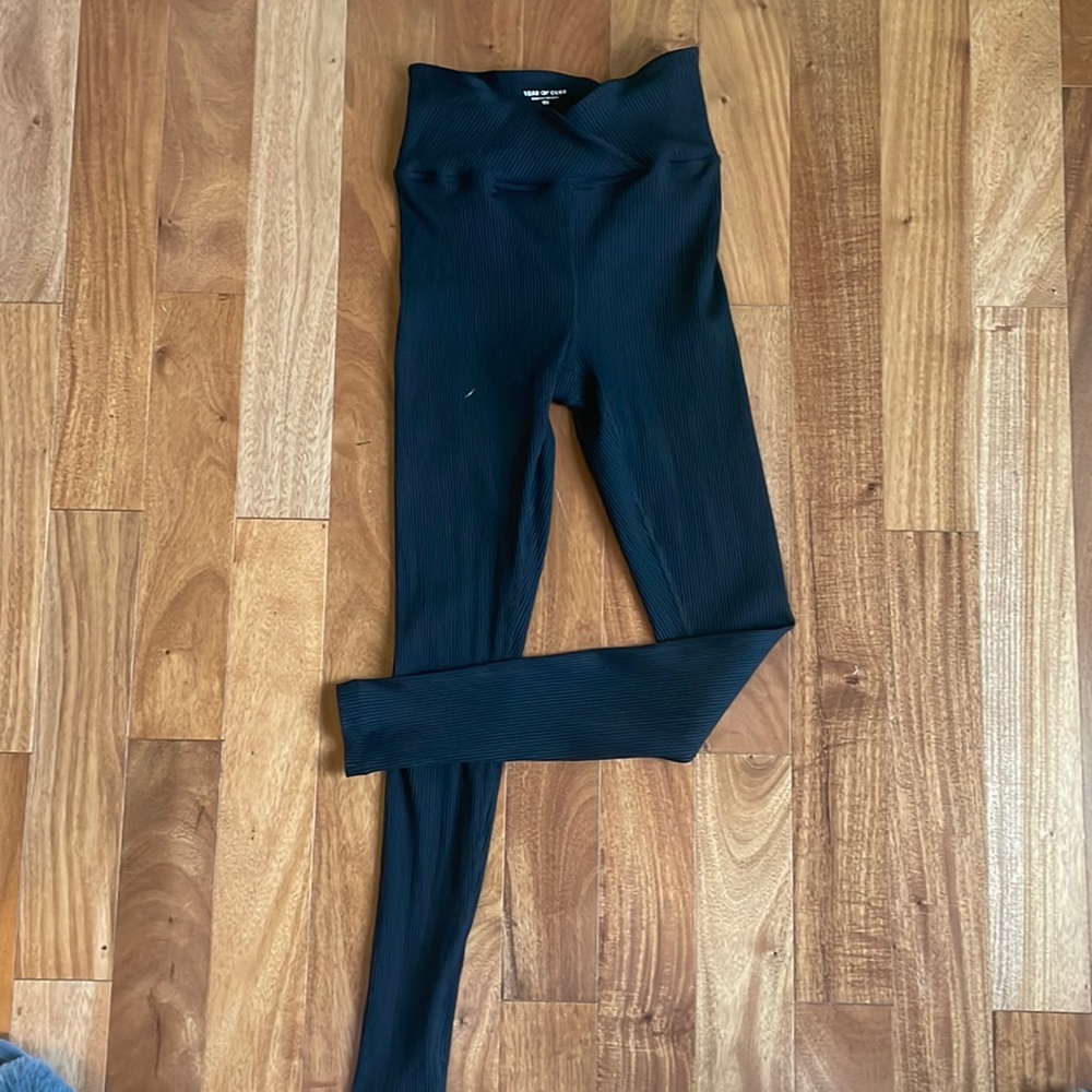 Year of Ours leggings.